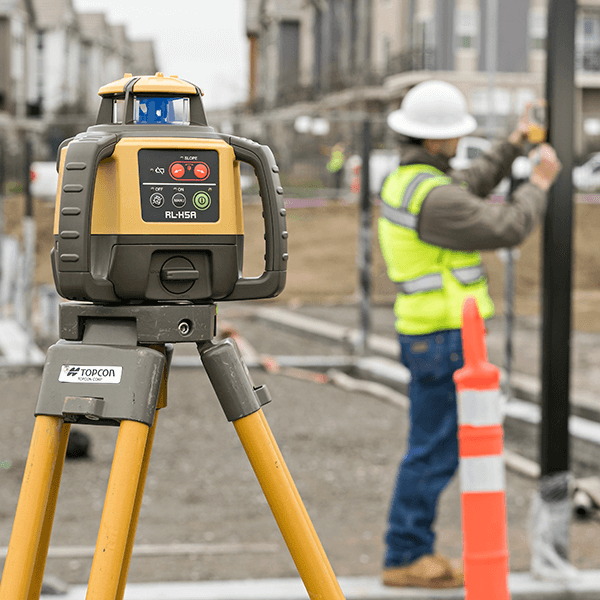 Topcon RL-H5A på stativ
